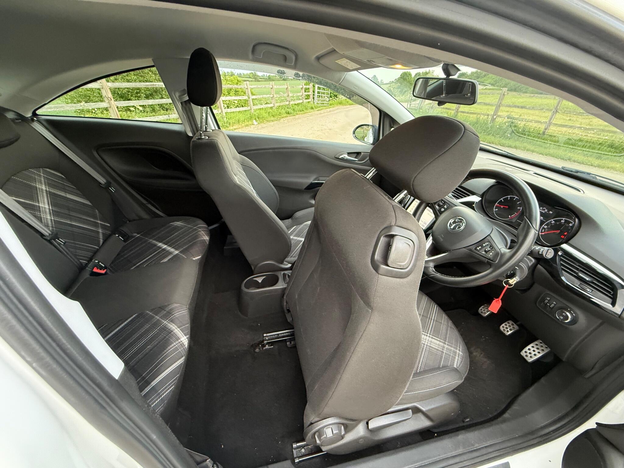 Vauxhall Corsa 1.4i ecoTEC Limited Edition Euro 6 3dr — photo 78 of 96